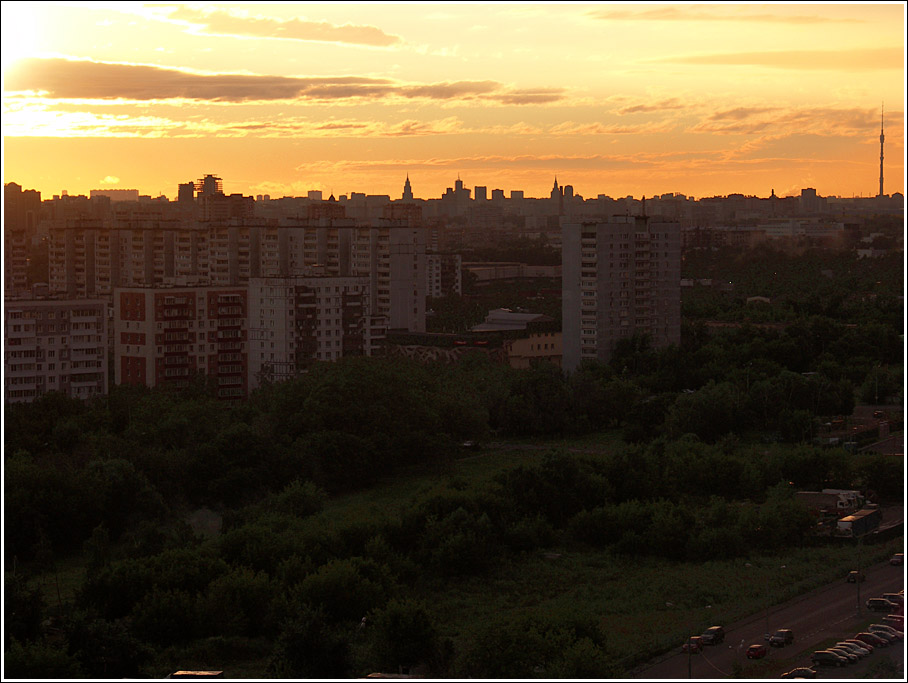 «Фото из окна». Москва. Вечерние урбанистические пейзажы - фото 6