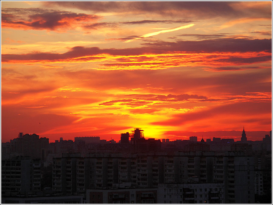 «Фото из окна». Москва. Вечерние урбанистические пейзажы - фото 10