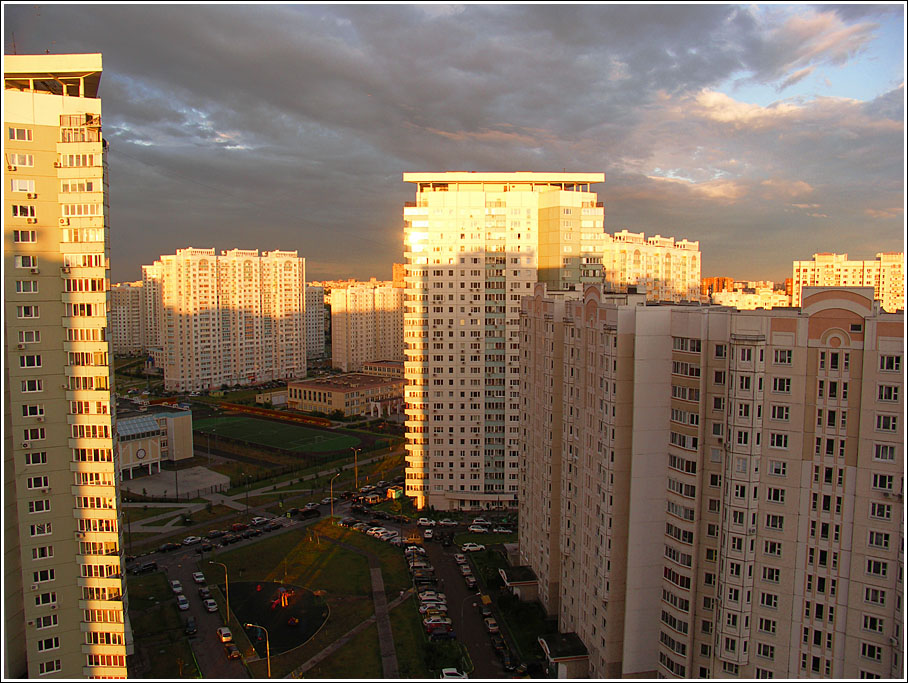 «Фото из окна». Москва. Вечерние урбанистические пейзажы - фото 17